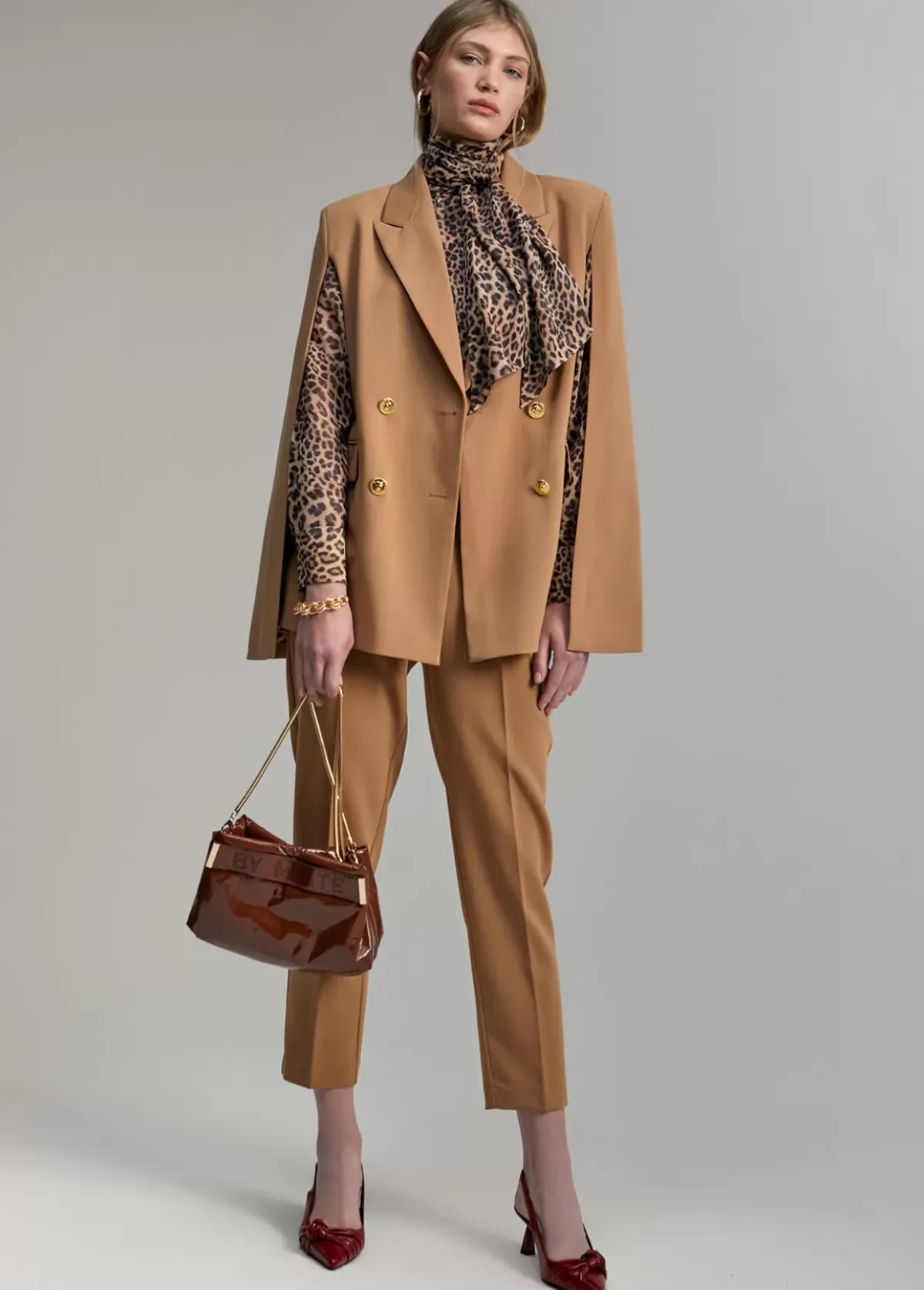 Clearance Blazer tipo capa Americanas Y Blazers