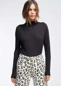 Camiseta cuello alto Camisetas Y Tops