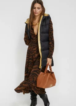 Hot Chaleco detalles dorados Chalecos