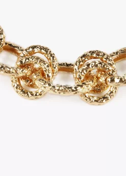 Collar gargantilla dorada con textura Collares