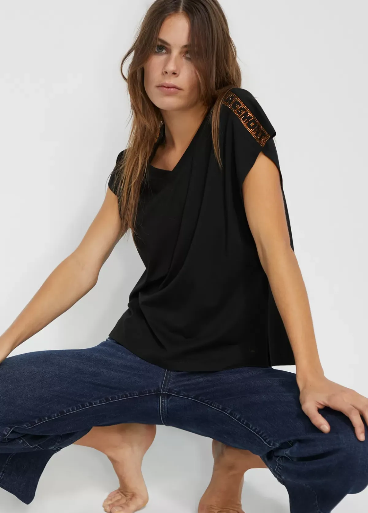 Outlet Camiseta detalle hombros Camisetas Y Tops