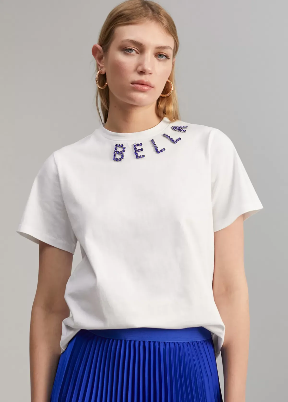 Camiseta detalle pedrería Camisetas Y Tops