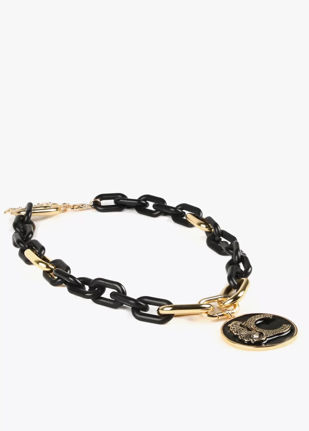 Clearance Collar con medallón Collares