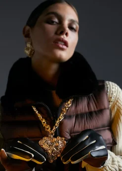 New Collar largo con corazón Collares