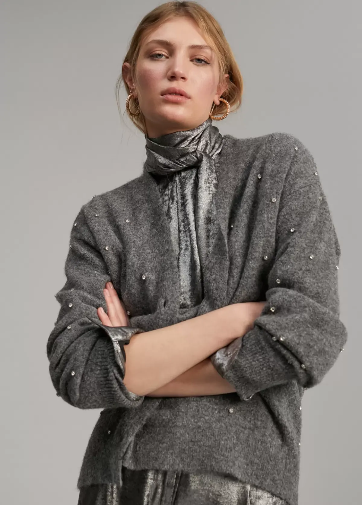 Outlet Cárdigan detalle joyas Punto