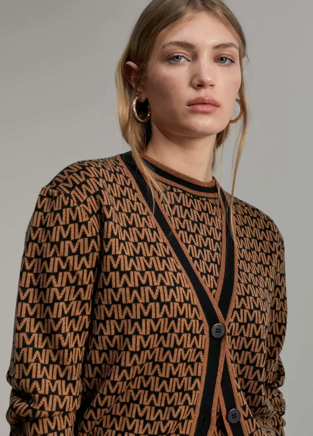 New Cárdigan monograma Punto