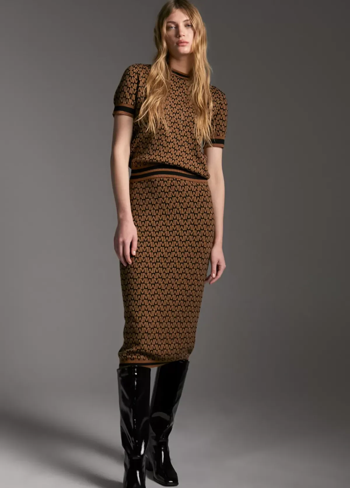 Outlet Falda monograma bicolor Vestidos Y Faldas