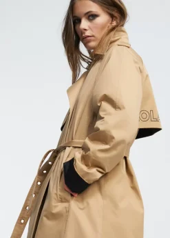 New Gabardina detalle logo Chaquetas Y Gabardinas