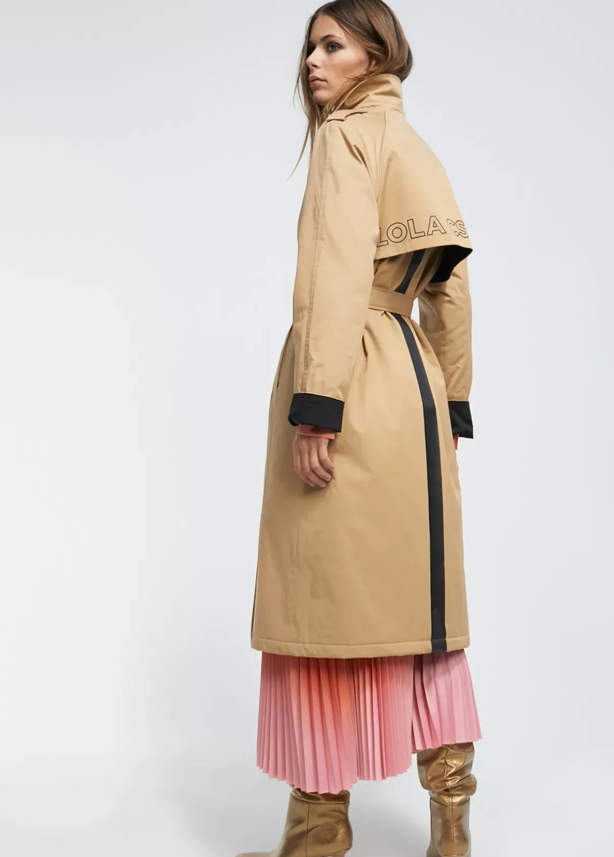 New Gabardina detalle logo Chaquetas Y Gabardinas