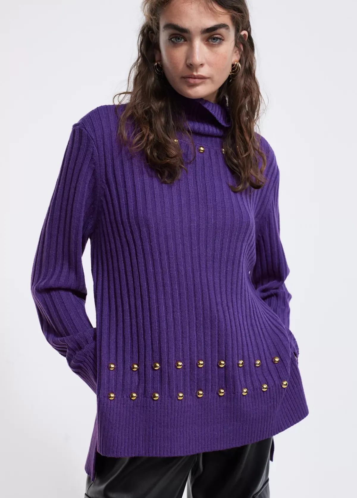 Sale Jersey cuello alto con tachas Punto