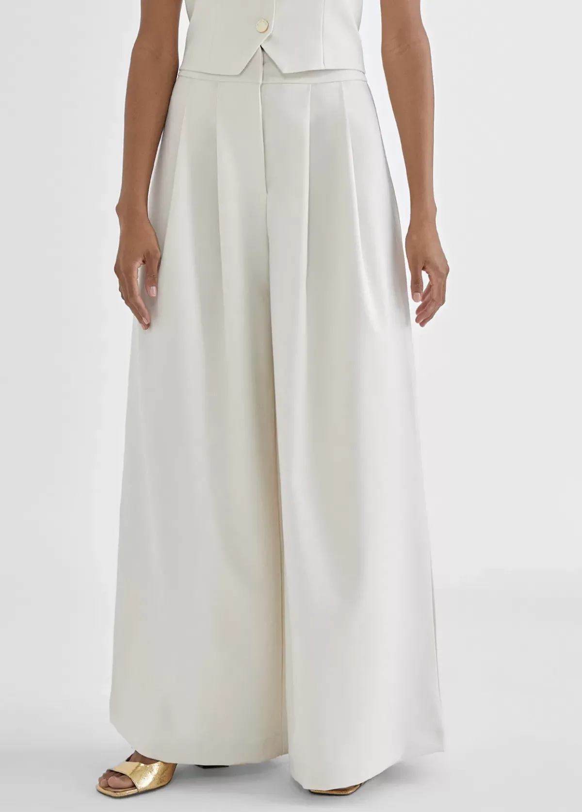 Online Pantalón ancho y fluído Pantalones