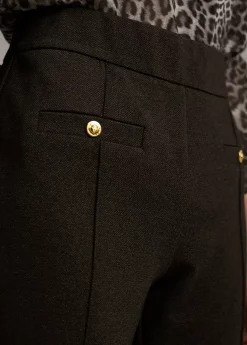 Hot Pantalón detalle botón Pantalones