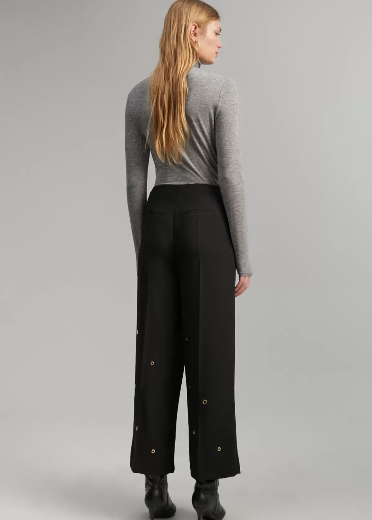 Outlet Pantalón detalle eyelets Pantalones