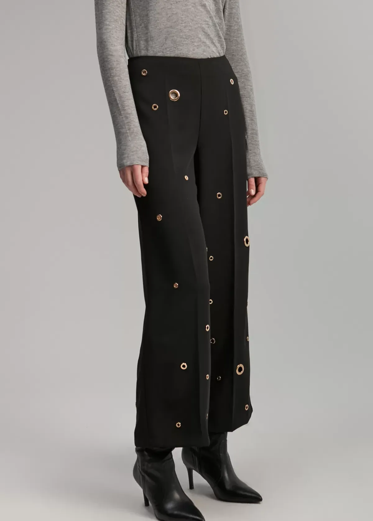 Outlet Pantalón detalle eyelets Pantalones