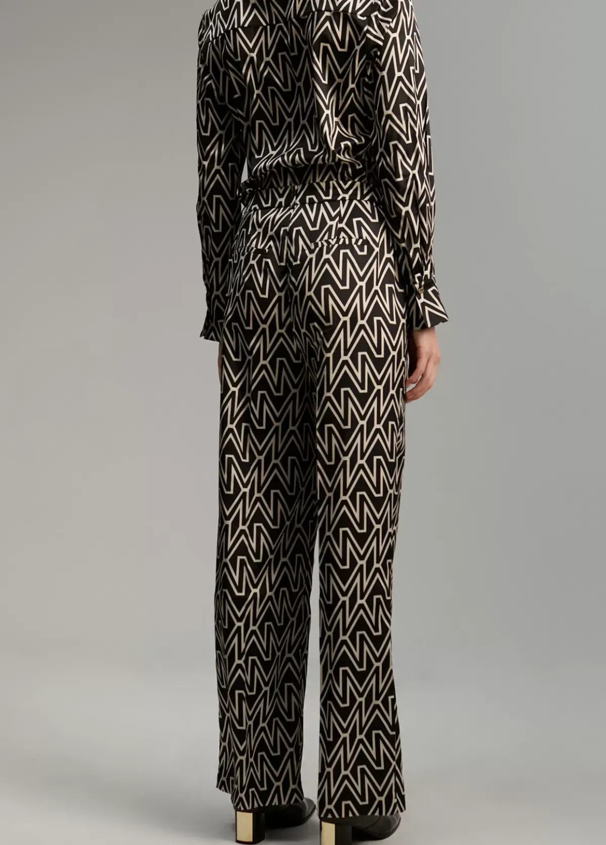 Hot Pantalón monograma M Pantalones