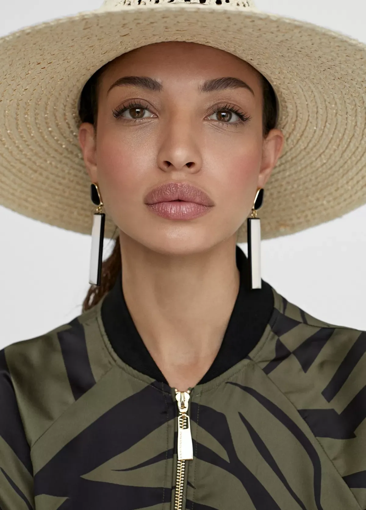 Clearance Pendientes blanco y negro Bisuteria