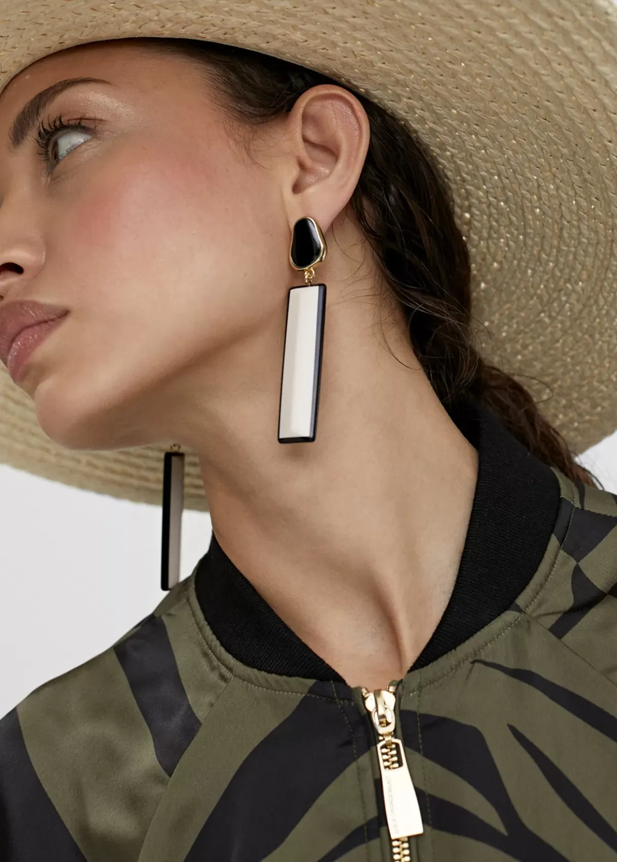 Clearance Pendientes blanco y negro Bisuteria