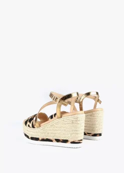 Hot Sandalia cuña animal print Calzado