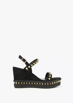 Sale Sandalia de cuña negra y tachas Calzado