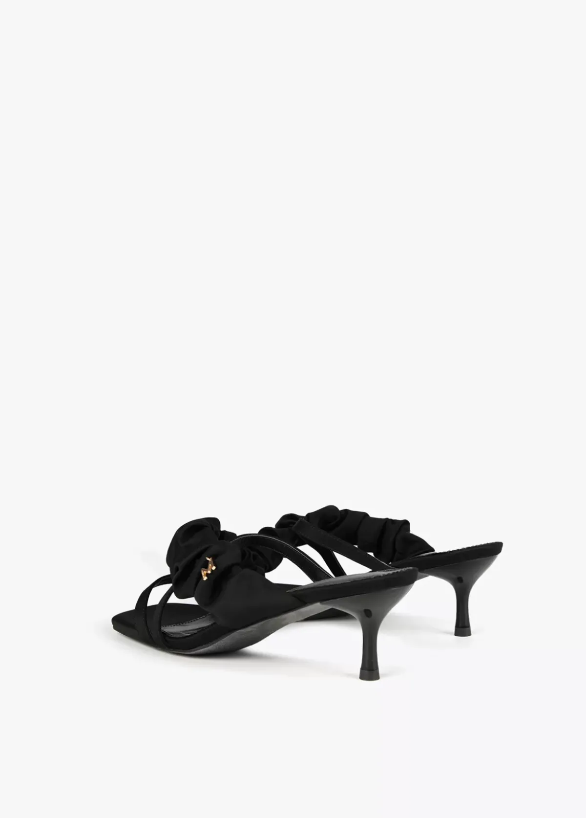 Sandalia de tacón con fruncido Calzado