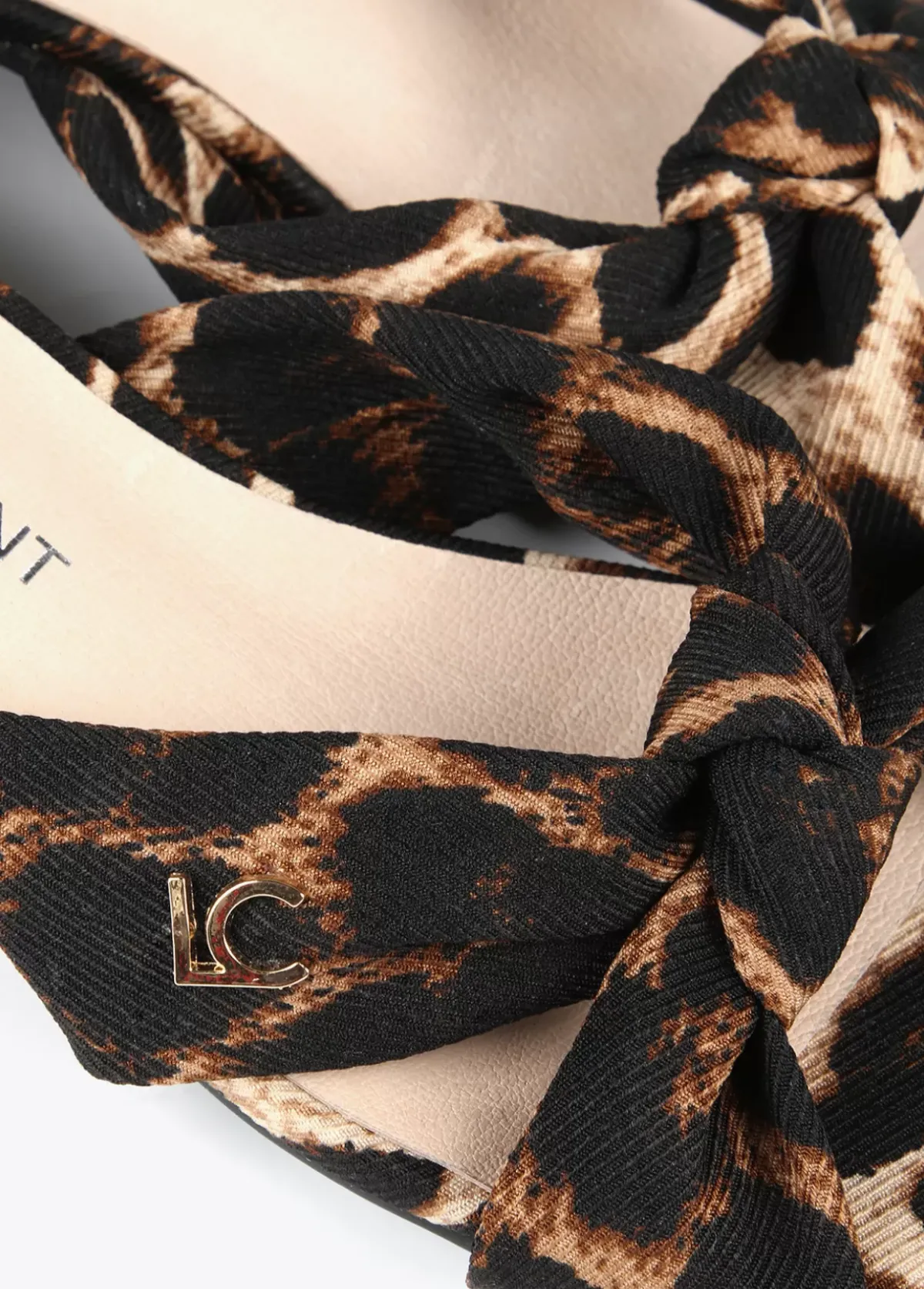 Sale Sandalia estampado animal Calzado