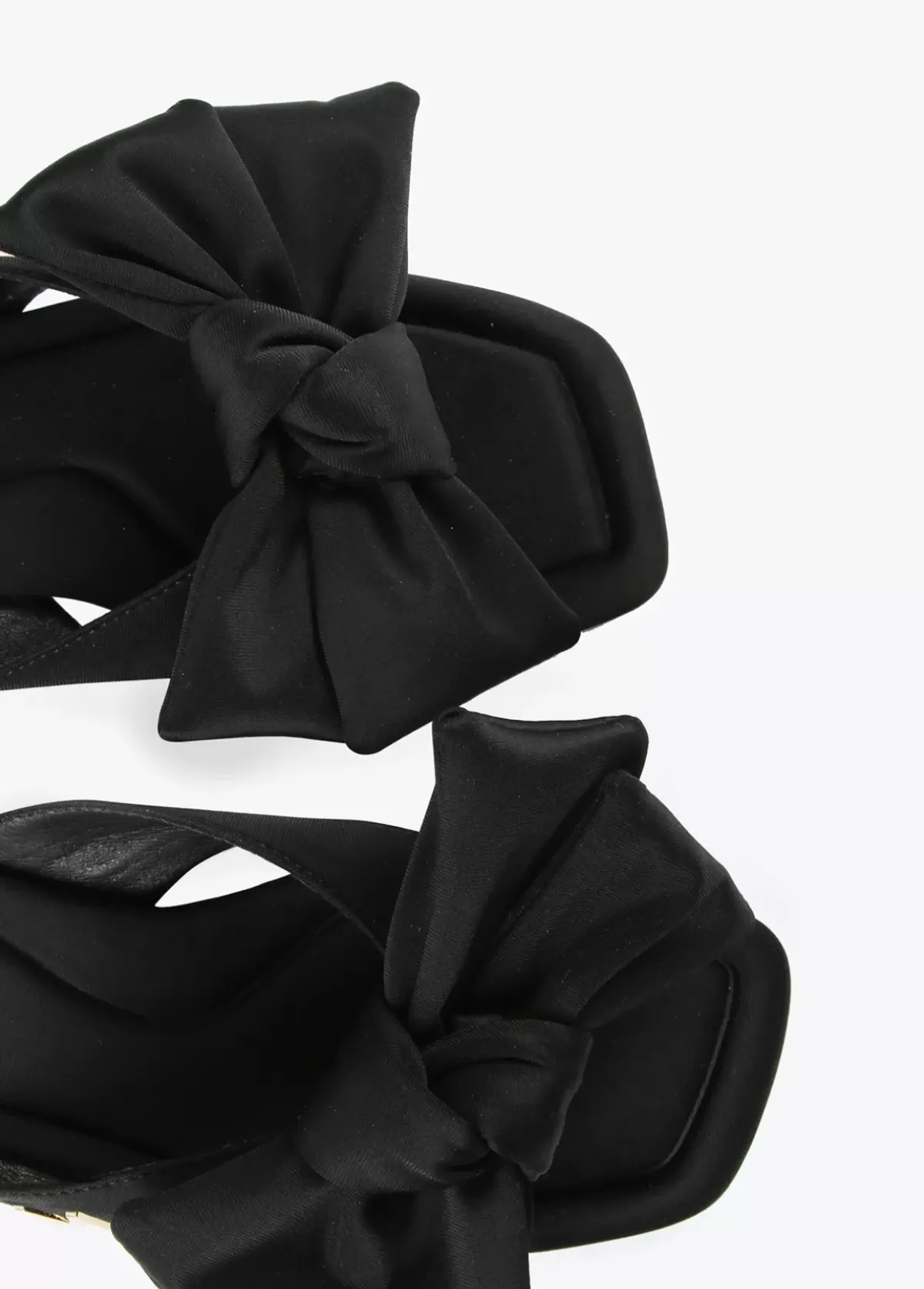 Outlet Sandalia plana con lazo Calzado