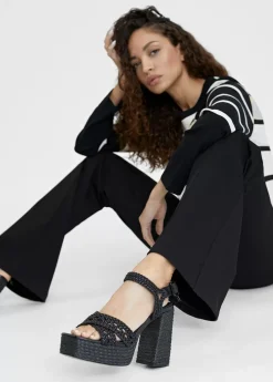 Sandalia plataforma y efecto crochet Calzado